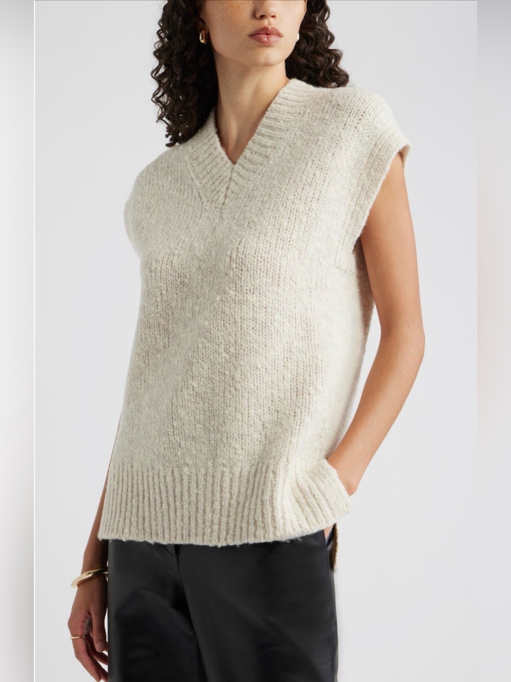 TopShop Cream V-Neck Knit Sleeveless Sweater Vest